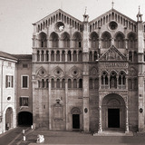 Cattedrale di San Giorgio, fronte